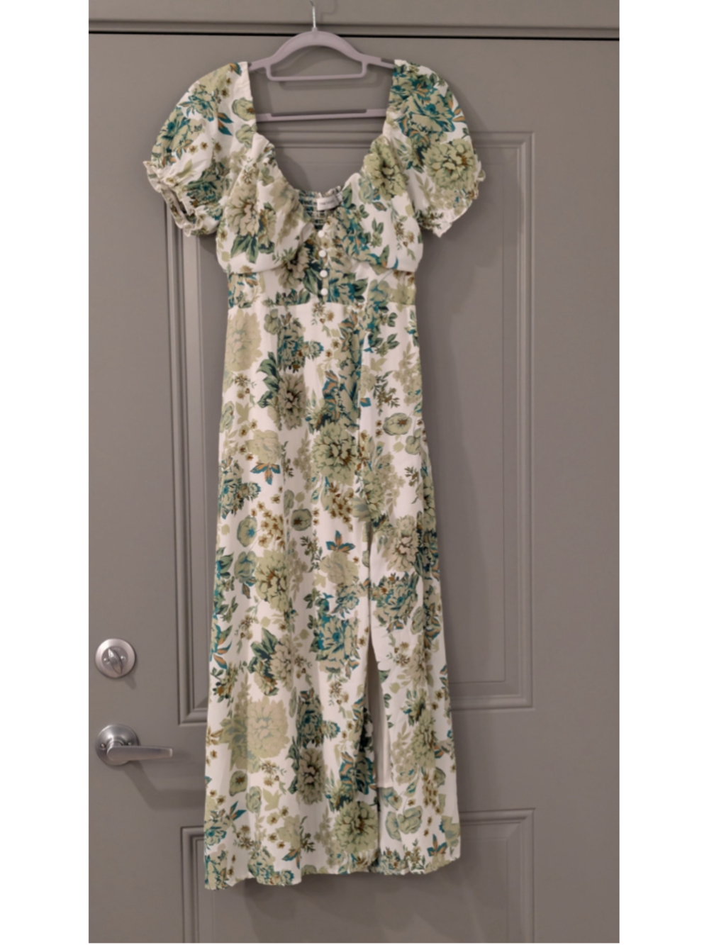 Women's Thats so FetchFloral Maxi Dress Size 8 White Green